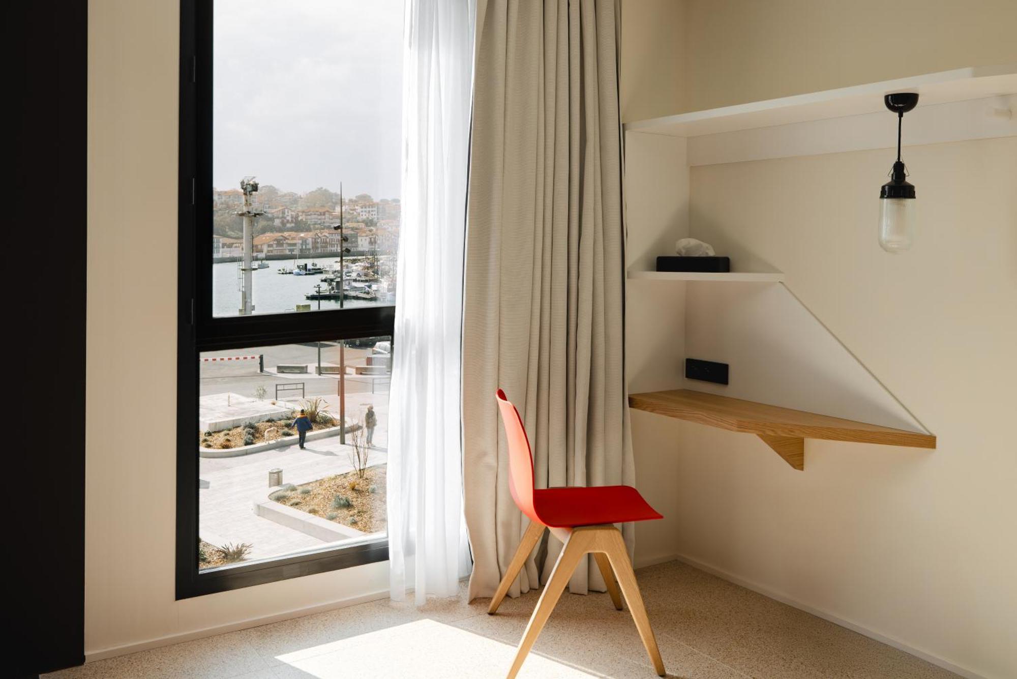 Bizipoz Hotel 생장드루즈 외부 사진